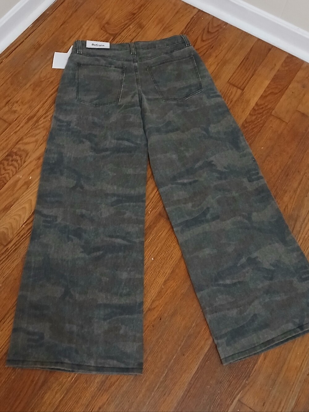 Refrain LA Wide-Leg Camo Jeans